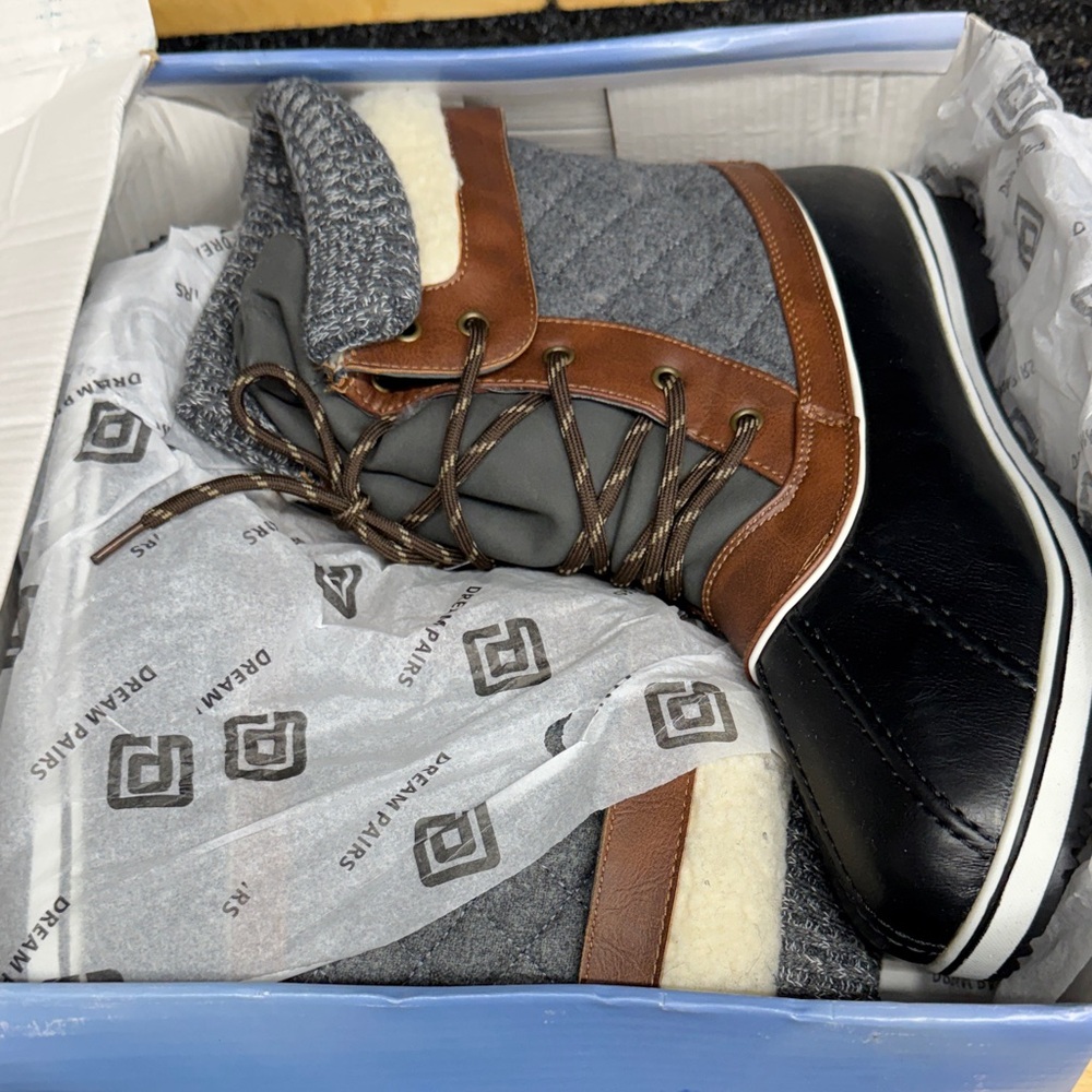 Dream Pairs Black and Gray Footwear NEW